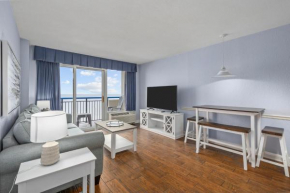 Penthouse King Suite - Central Location Smart TVs